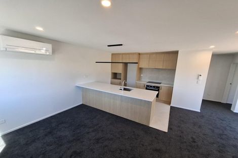 Photo of property in 8a Grassmere Street, Papanui, Christchurch, 8052