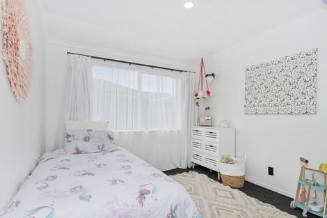 Photo of property in 33 Arabian Drive, Papamoa Beach, Papamoa, 3118