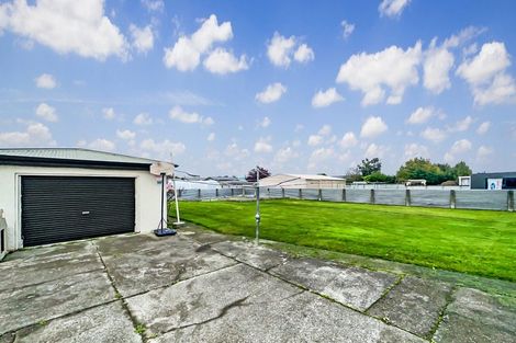 Photo of property in 75 Albert Street, Winton, 9720