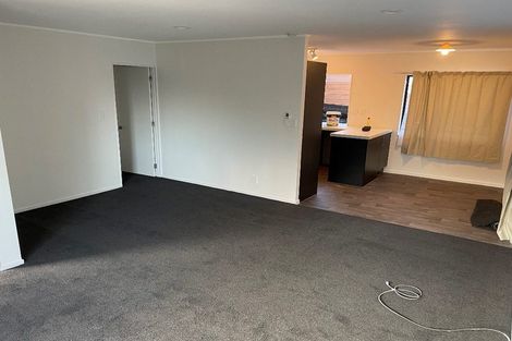 Photo of property in 2/32 Selwyn Crescent, Forrest Hill, Auckland, 0620