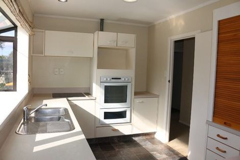 Photo of property in 19 Norwich Place, Awapuni, Palmerston North, 4412