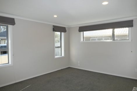 Photo of property in 94 Mazengarb Road, Paraparaumu Beach, Paraparaumu, 5032