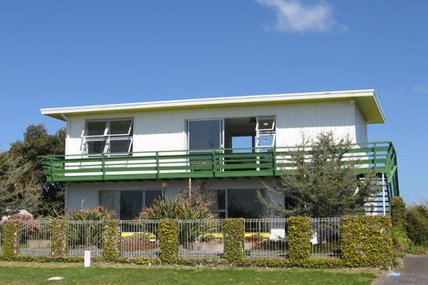 Photo of property in 1148 Papamoa Beach Road, Papamoa Beach, Papamoa, 3118