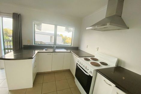 Photo of property in 12a Midgley Road, West Harbour, Auckland, 0618