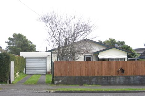 Photo of property in 388 Carrington Street, Upper Vogeltown, New Plymouth, 4310