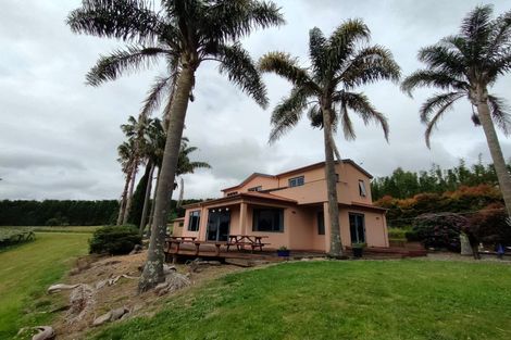 Photo of property in 6 Woodland Road, Johnsonville, Wellington, 6037