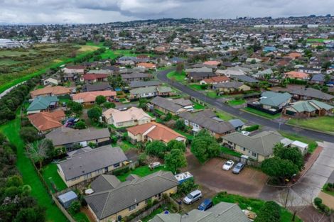 Photo of property in 4c Sheriff Place, Randwick Park, Auckland, 2105