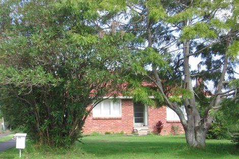 Photo of property in 33 Edwards Avenue, Henderson, Auckland, 0610