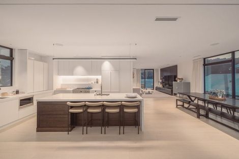 Photo of property in 8a Beachville Road, Redcliffs, Christchurch, 8081