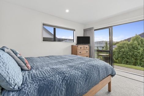 Photo of property in 5 Sarges Way, Lake Hawea, Wanaka, 9382