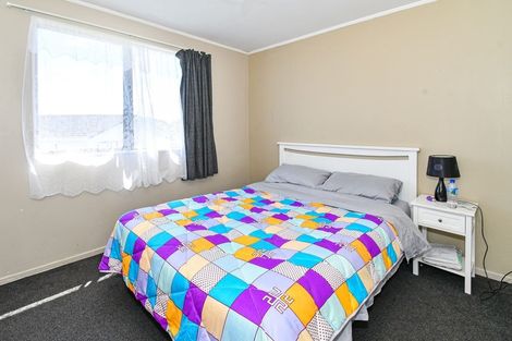 Photo of property in 4/1 Rebecca Rise, Weymouth, Auckland, 2103