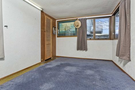 Photo of property in 81 Chivalry Road, Glenfield, Auckland, 0629