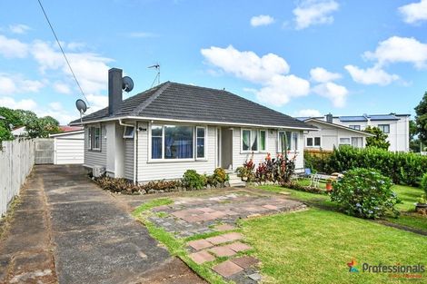 Photo of property in 11 Awatere Street, Clover Park, Auckland, 2023
