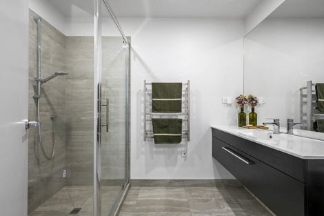 Photo of property in 8c Ferry Road, Days Bay, Lower Hutt, 5013