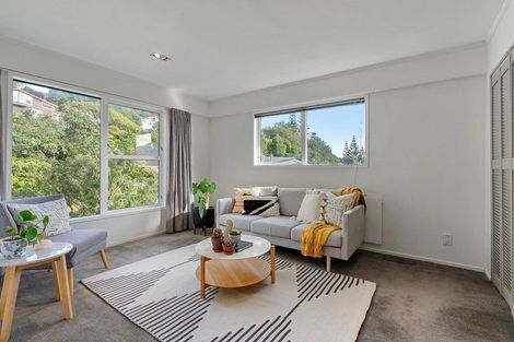 Photo of property in 7 Chisbury Street, Churton Park, Wellington, 6037