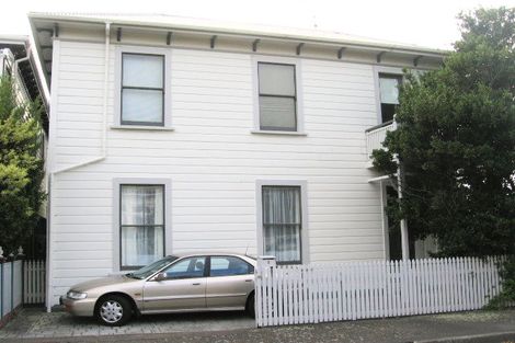 Photo of property in 2/10 Hobson Crescent, Thorndon, Wellington, 6011