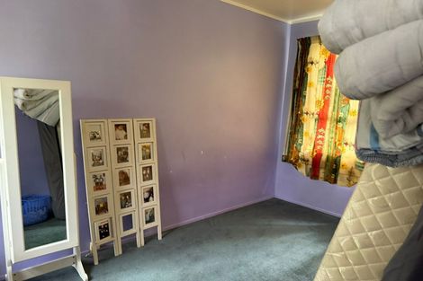 Photo of property in 220 Golf Road, Titirangi, Auckland, 0604