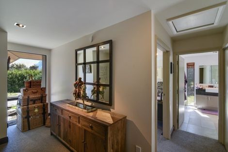 Photo of property in 41 Precipice Lane, Glenorchy, 9372