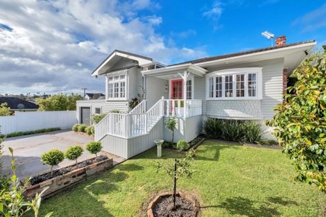 Photo of property in 1/56 Northboro Road, Belmont, Auckland, 0622