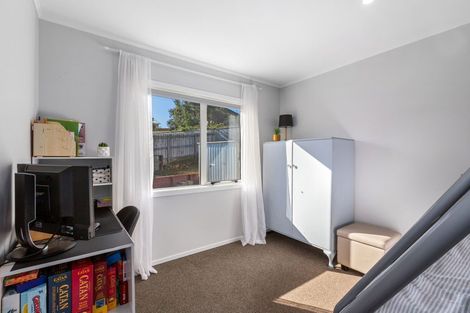 Photo of property in 60a Leicester Street, Cannons Creek, Porirua, 5024