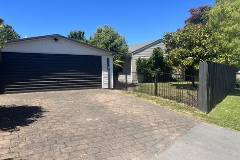 Photo of property in 32 Kowhai Avenue, Rangiora, 7400