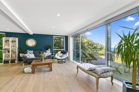 Photo of property in 6 Owhiro Bay Parade, Island Bay, Wellington, 6023