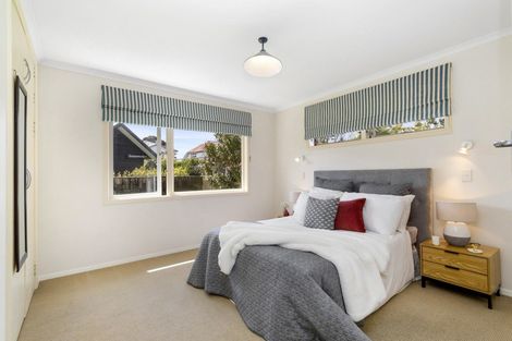 Photo of property in 1a Colin Grove, Hutt Central, Lower Hutt, 5010