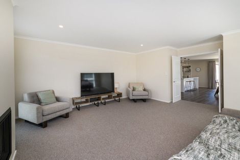 Photo of property in 2 Henty Lane, Marton, 4710