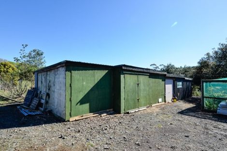Photo of property in 450 Waitakere Road, Taupaki, Henderson, 0782