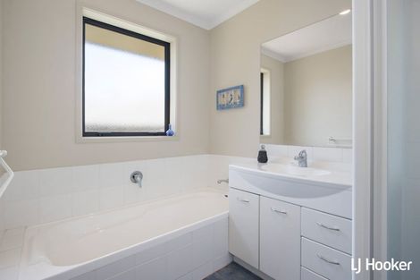 Photo of property in 16 Reo Crescent, Waihi Beach, 3611