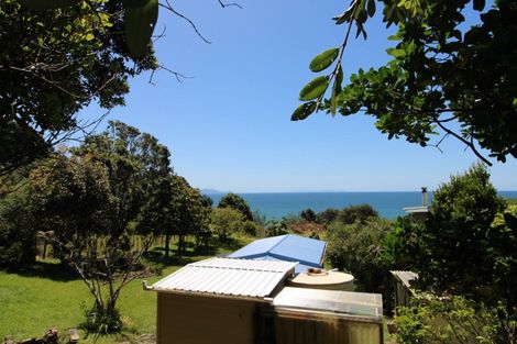 Photo of property in 2 Seavill Park Road, Kuaotunu West, Whitianga, 3592