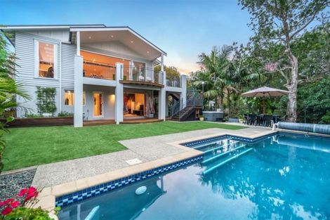 Photo of property in 36 Le Roy Terrace, Birkenhead, Auckland, 0626