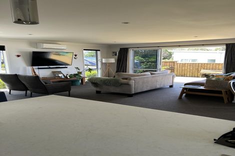 Photo of property in 55 Athenree Road, Athenree, Katikati, 3177