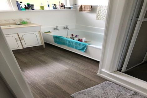 Photo of property in 10 Gadsby Place, Hamilton East, Hamilton, 3216