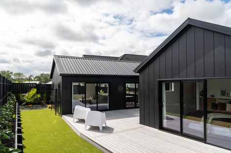 Photo of property in 32 Te Rata Boulevard, Karaka, 2124