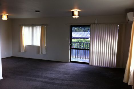 Photo of property in 61a Farquhar Road, Glendene, Auckland, 0602