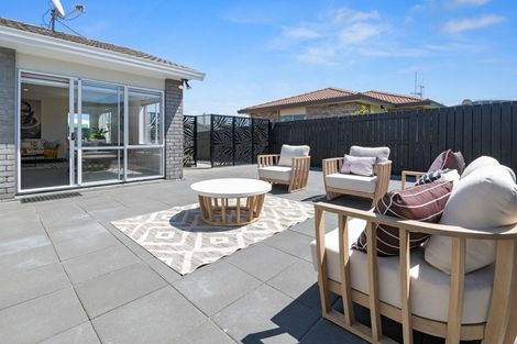 Photo of property in 27 Balmacewen Place, Mount Maunganui, 3116