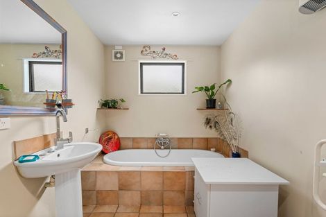 Photo of property in 44 Ferry Hill Drive, Lower Shotover, Queenstown, 9371