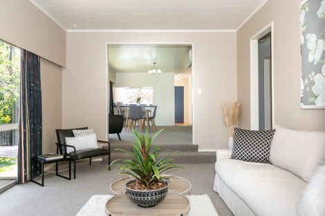 Photo of property in 18 James Cook Street, Havelock North, 4130