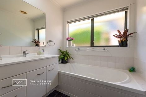 Photo of property in 16 Kirton Drive, Riverstone Terraces, Upper Hutt, 5018