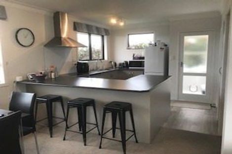 Photo of property in 25 Whitaker Street, Otumoetai, Tauranga, 3110