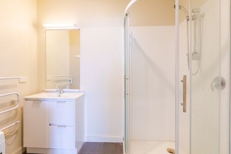 Photo of property in Mclean Towers, 2c/3 Shakespeare Road, Napier South, Napier, 4110