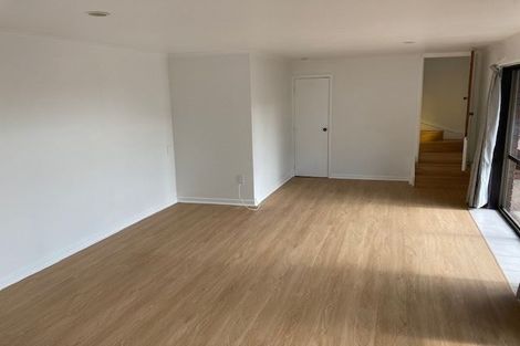 Photo of property in 1/24 Falstaff Place, Half Moon Bay, Auckland, 2012