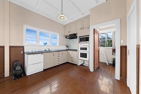 Photo of property in 375 Whitford Road, Whitford, Howick, 2571