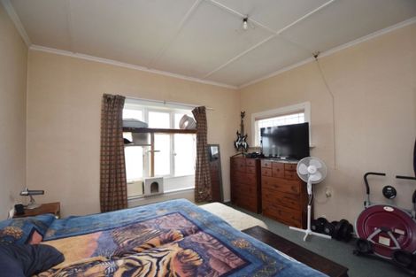 Photo of property in 205 Princes Street, Strathern, Invercargill, 9812