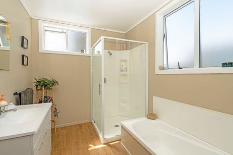 Photo of property in 133 Russell Street, Westport, 7825