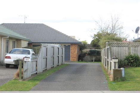 Photo of property in 301 Gravatt Road, Papamoa Beach, Papamoa, 3118