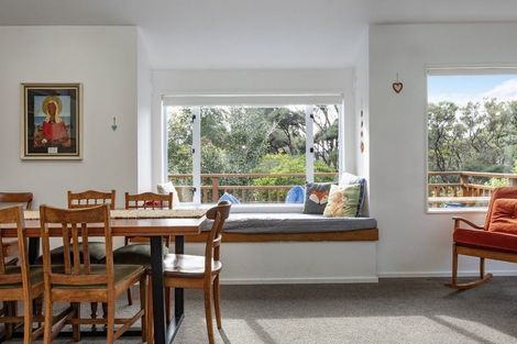 Photo of property in 156 Piha Road, Piha, New Lynn, 0772