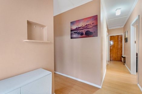 Photo of property in 28 Richmond Avenue, Karori, Wellington, 6012