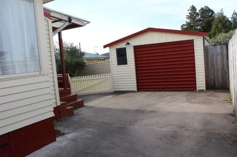 Photo of property in 24 Dalesford Street, Silverdale, Hamilton, 3216